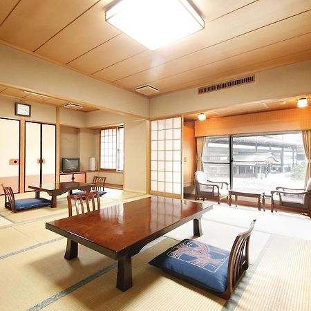 成田山門前 旅館 若松本店 エクステリア 写真